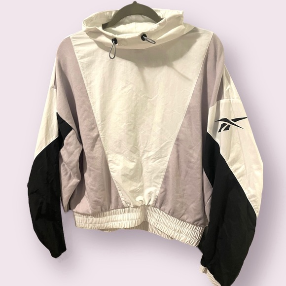 Reebok Pullover Sweater/Windbreaker - Picture 2 of 3